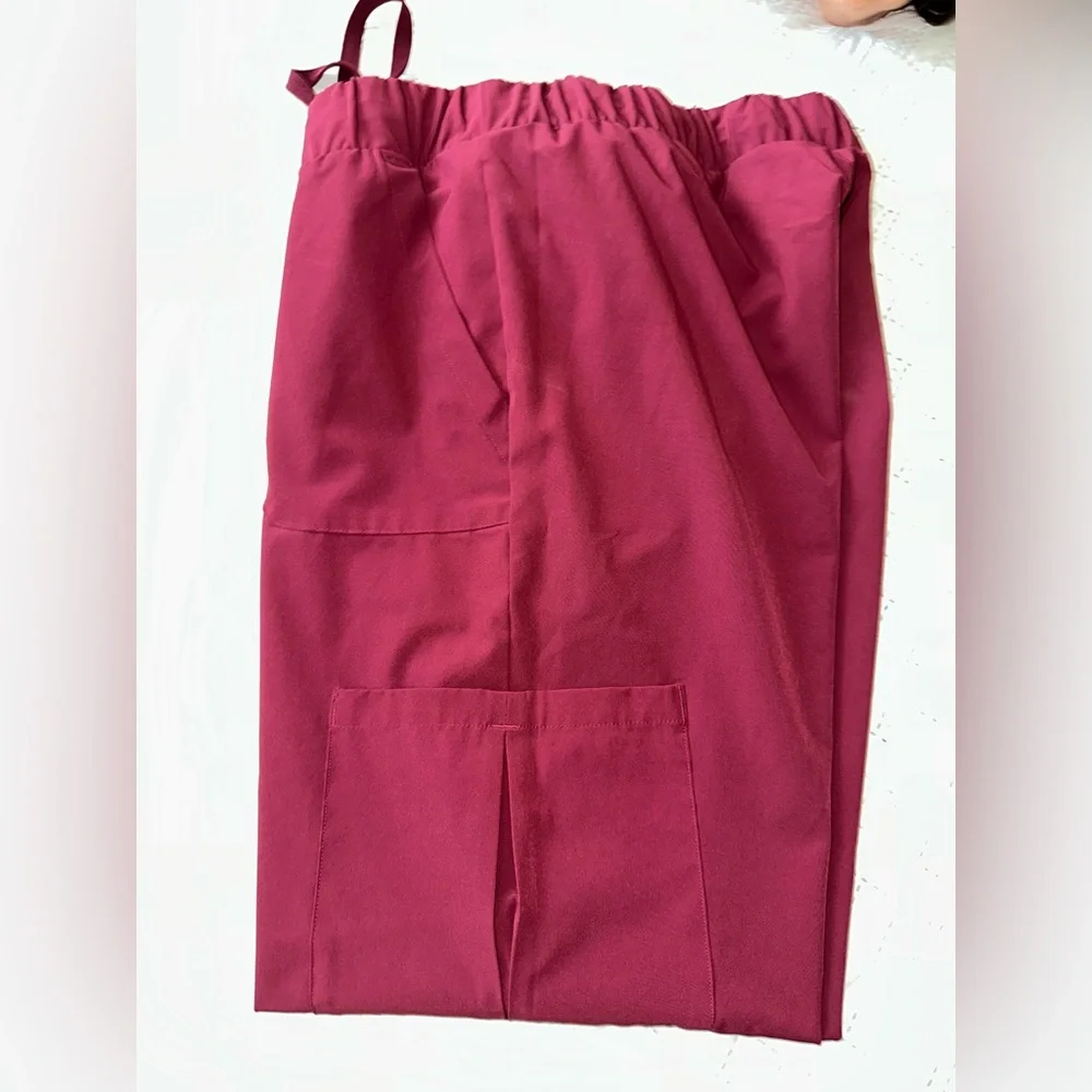 Hanes Scrub Set Size L - Picture 9 of 9